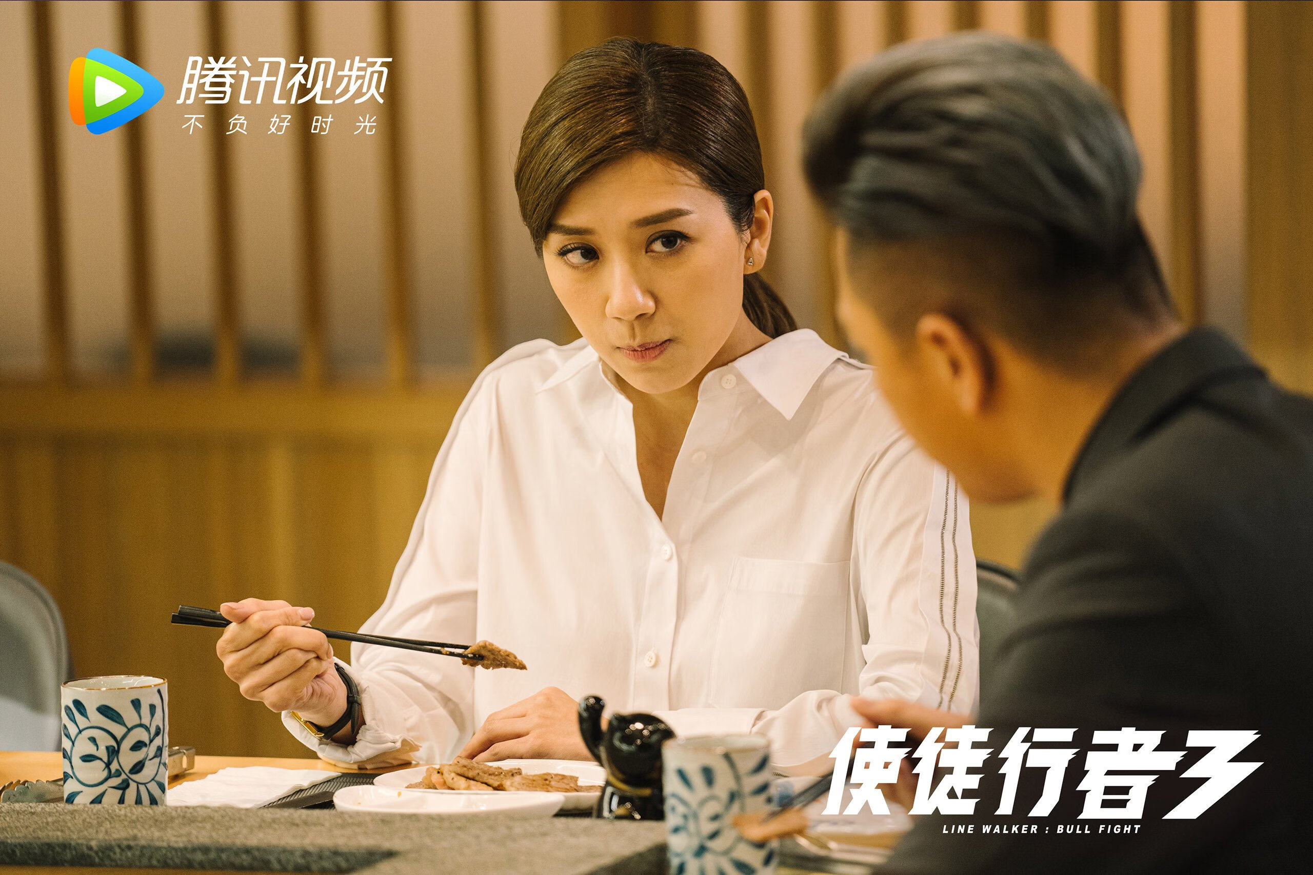 转身动作规范性增强，推进更有效，转身技术动作可分为