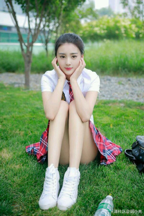 九游下载中心-陈佳短距离爆发惊艳蝶泳赛道，陈佳 跳水